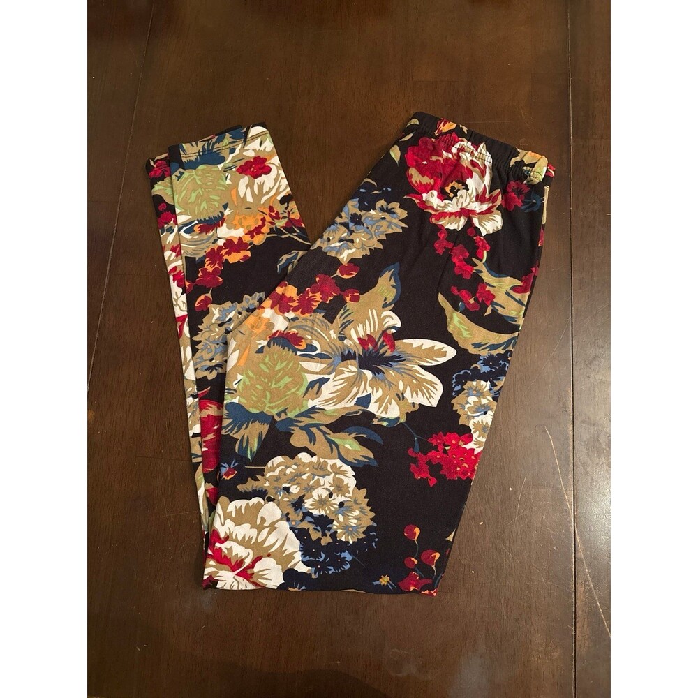 Woman's leggings black multicolor floral flowers vintage classic hard to find